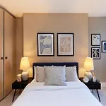 The Elmington Estate Place - Elegant 1Bdr Flat